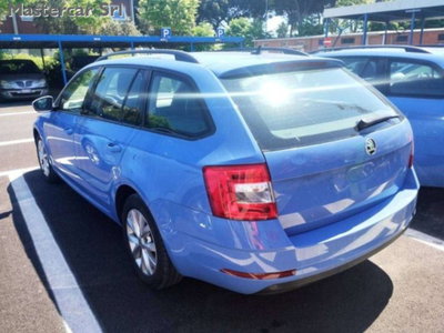 Skoda Octavia Station Wagon 2.0 TDI SCR 150 CV Wagon Executive (4)