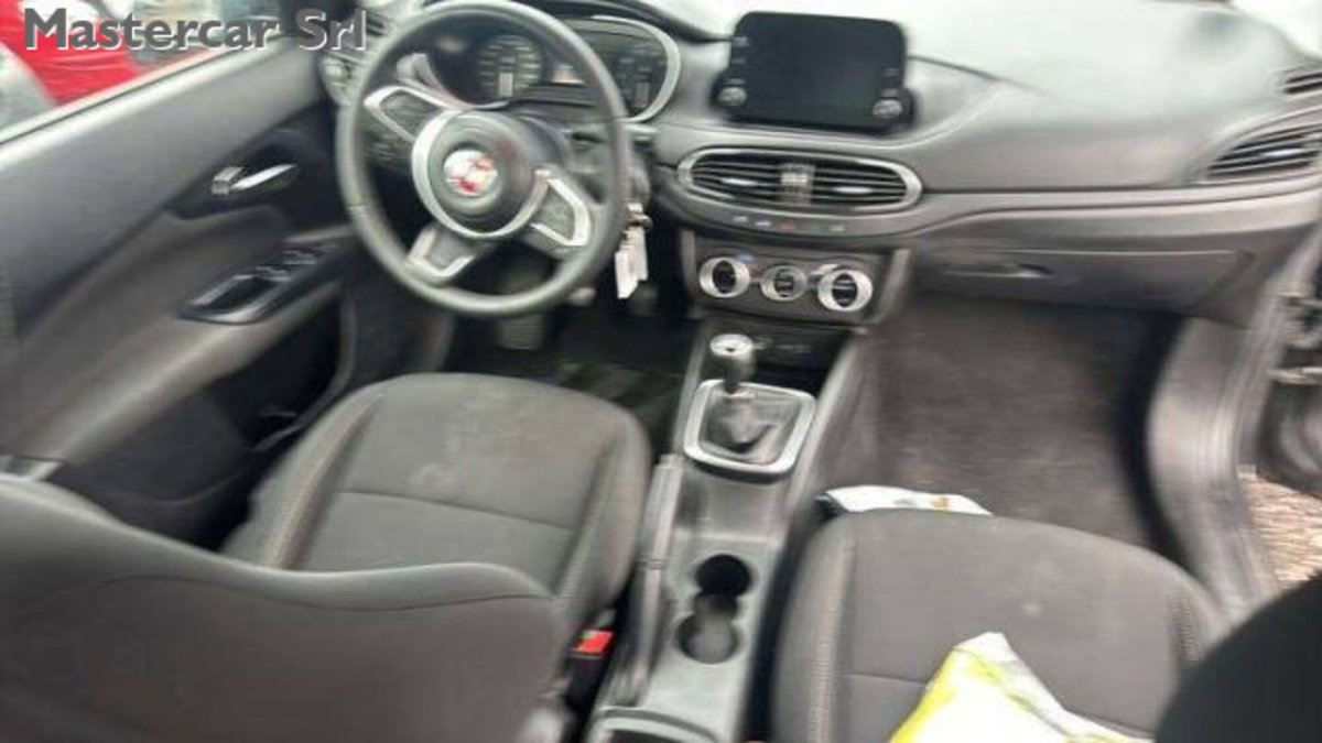 Fiat Tipo Station Wagon Tipo SW 1.0 t3 Cross 100cv (7)