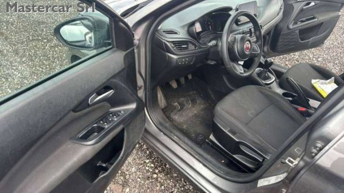 Fiat Tipo Station Wagon Tipo SW 1.0 t3 Cross 100cv (8)