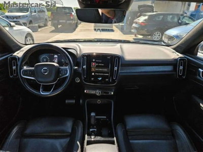 Volvo XC40 T5 Recharge Plug-in Hybrid R-design (14)