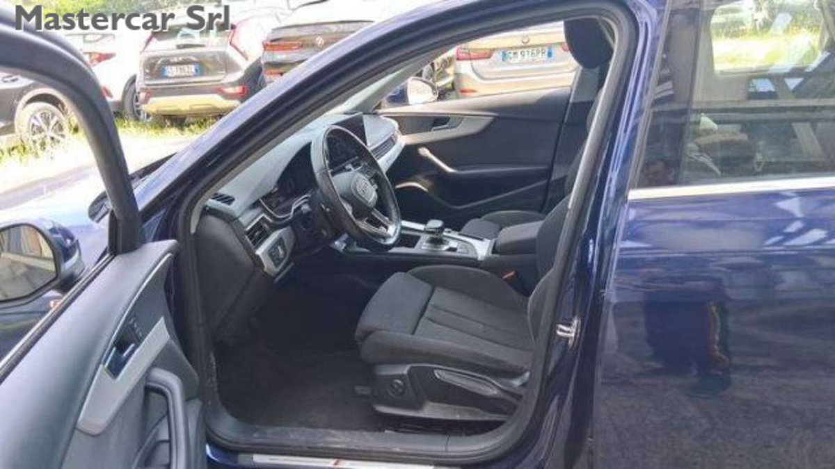 Audi A4 Avant 40 2.0 tdi mhev S line edition quattro 204cv s-tronic (7)