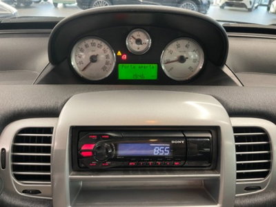 Lancia Ypsilon 1.3 MJT 75 CV Diva (4)