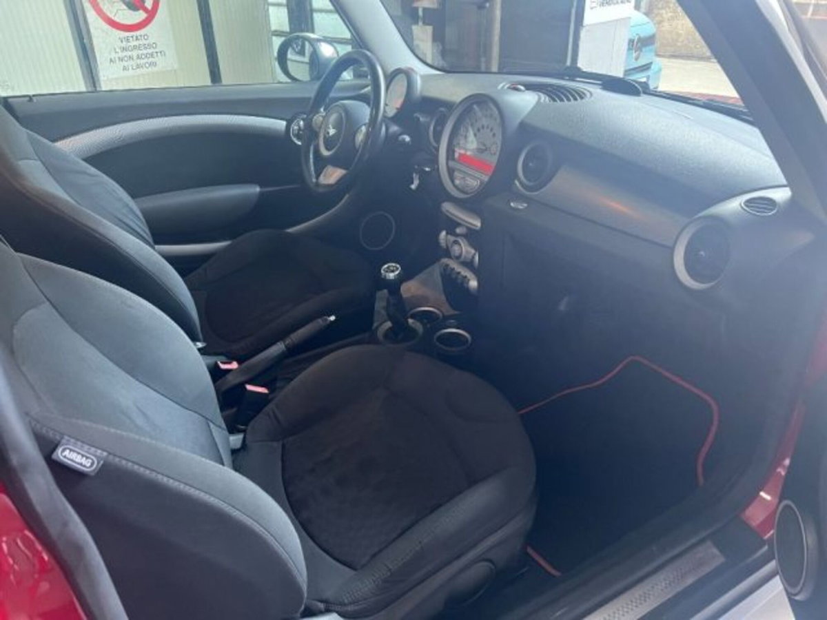 MINI Mini 1.6 16V Cooper S (18)