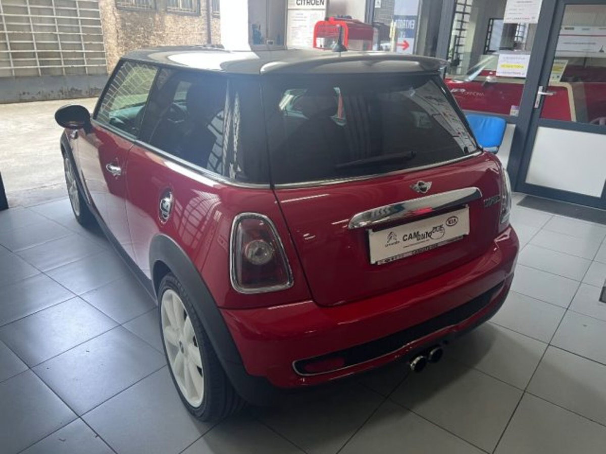 MINI Mini 1.6 16V Cooper S (2)