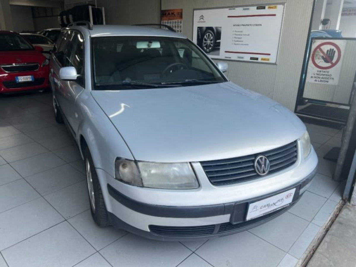 Volkswagen Passat Variant 1.9 TDI/115 CV cat T.line (5)