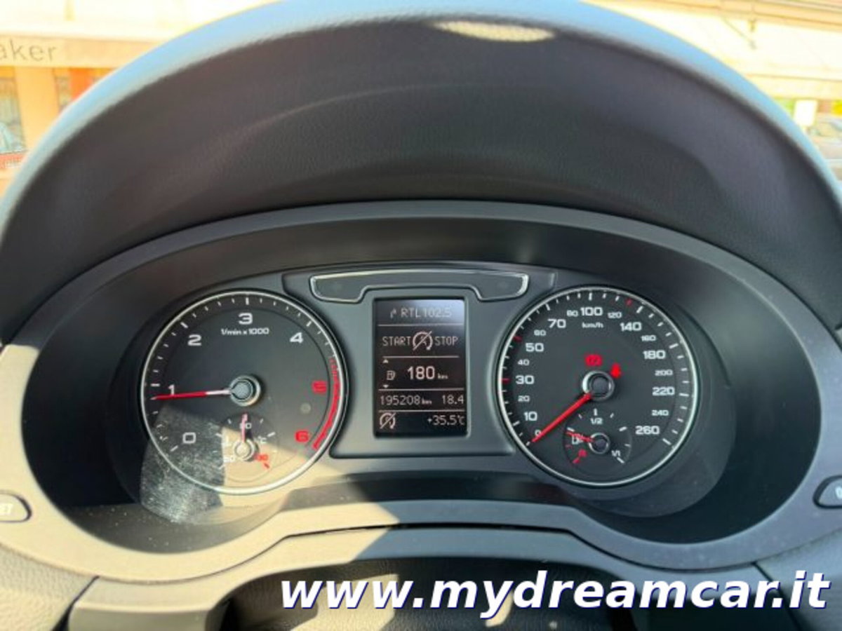 Audi Q3 2.0 TDI 150 CV quattro Sport (7)