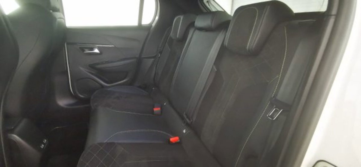 Peugeot 208 PureTech 100 Stop&Start 5 porte GT (15)