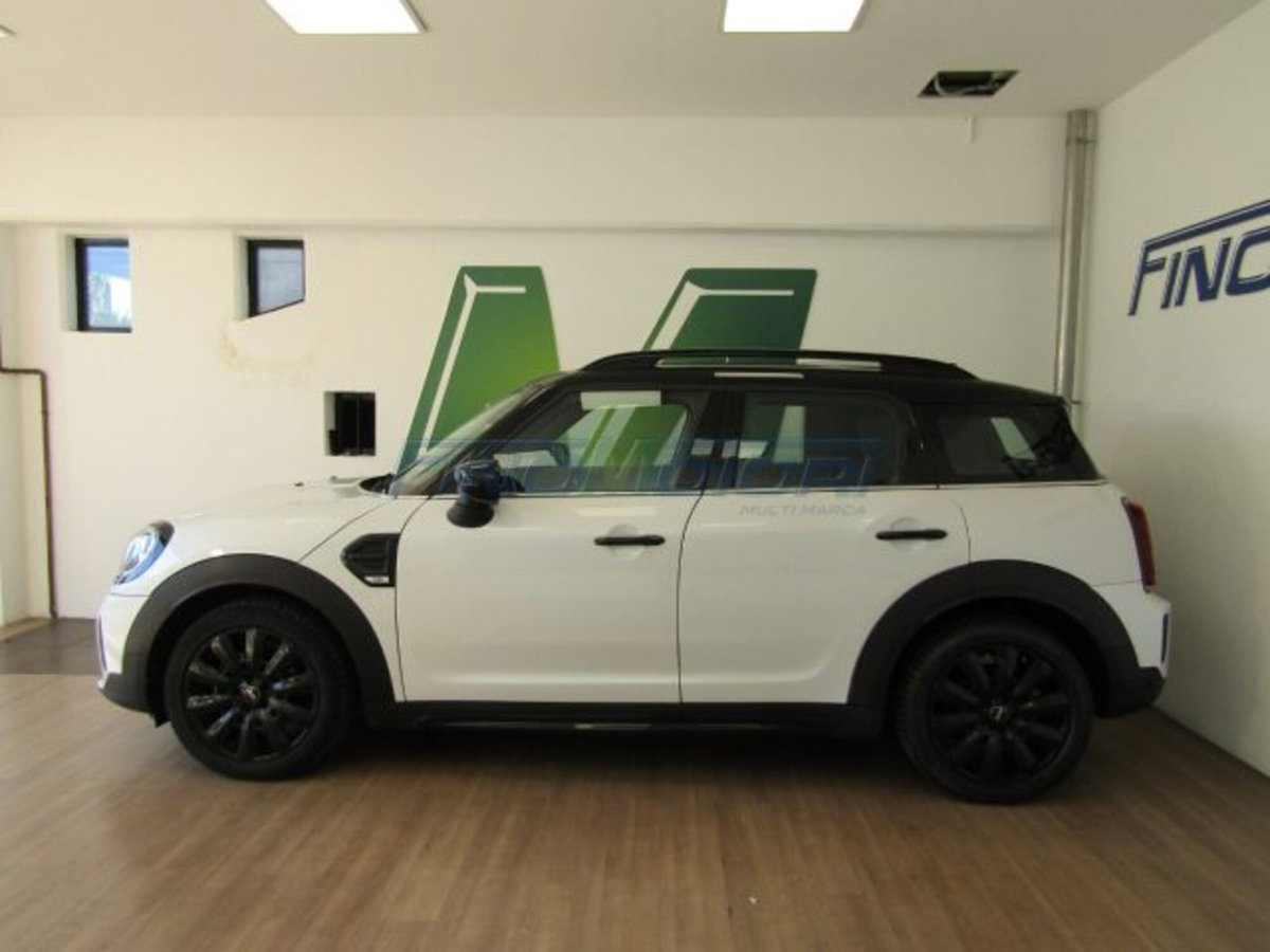 MINI Mini Countryman 2.0 Cooper D Essential Countryman (5)