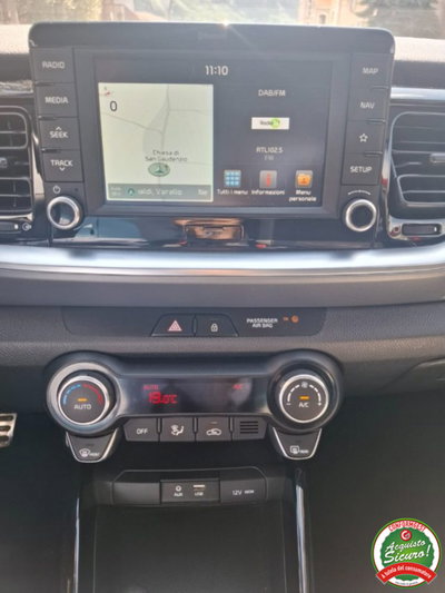 Kia Stonic 1.0 T-GDi 120 CV DCT7 Energy (16)