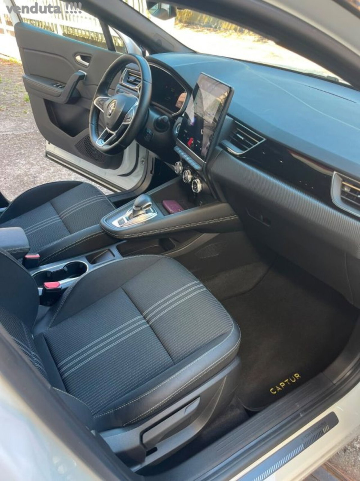 Renault Captur Full Hybrid E-Tech 145 CV RS Line (4)