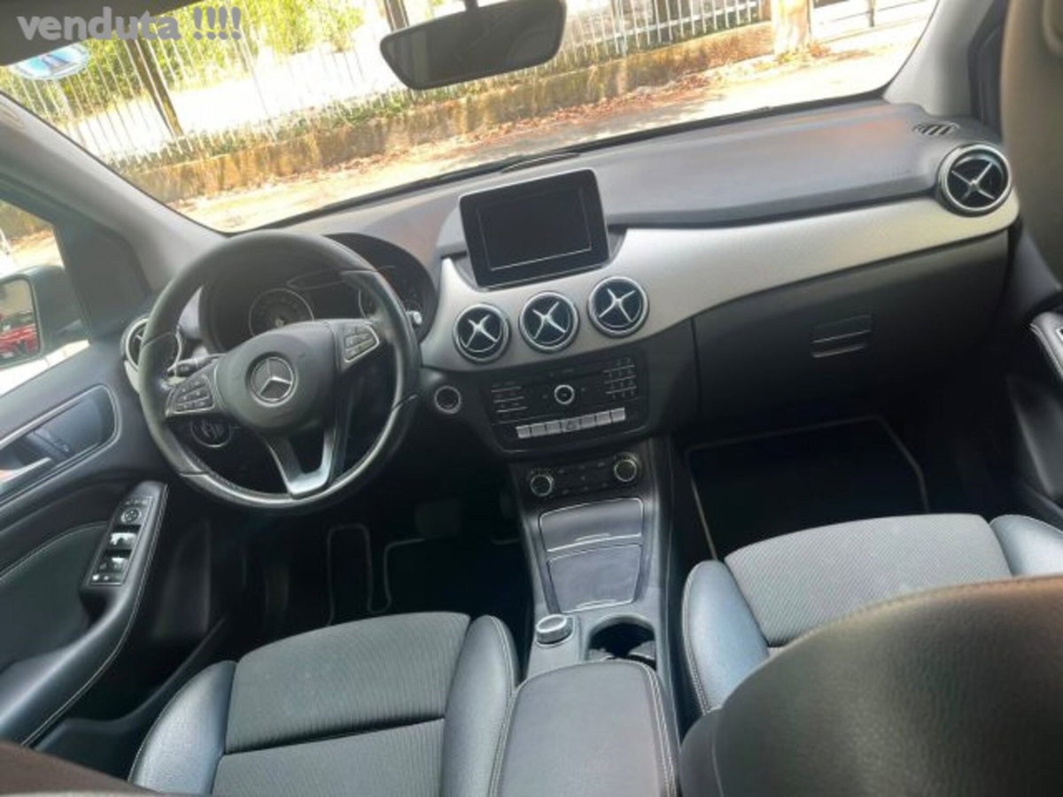 Mercedes-Benz Classe B 180 d Automatic Premium (5)