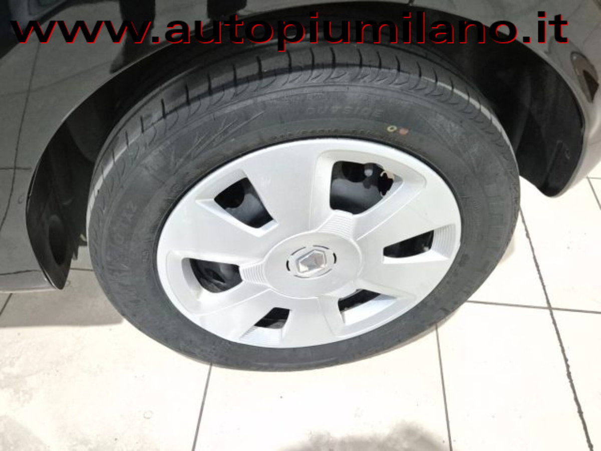Renault Twingo SCe Life (17)