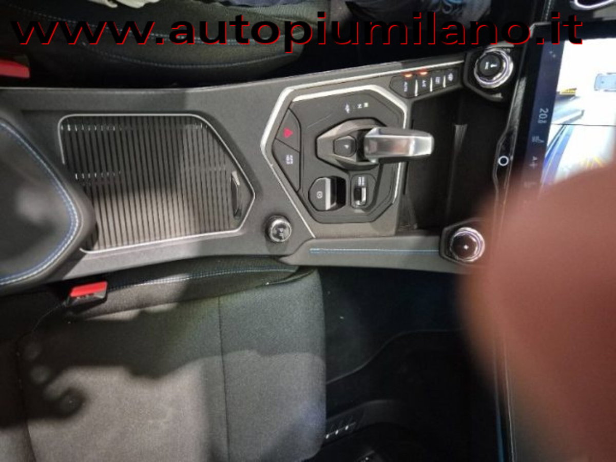 Lynk & Co 01 01 1.5 td phev (15)