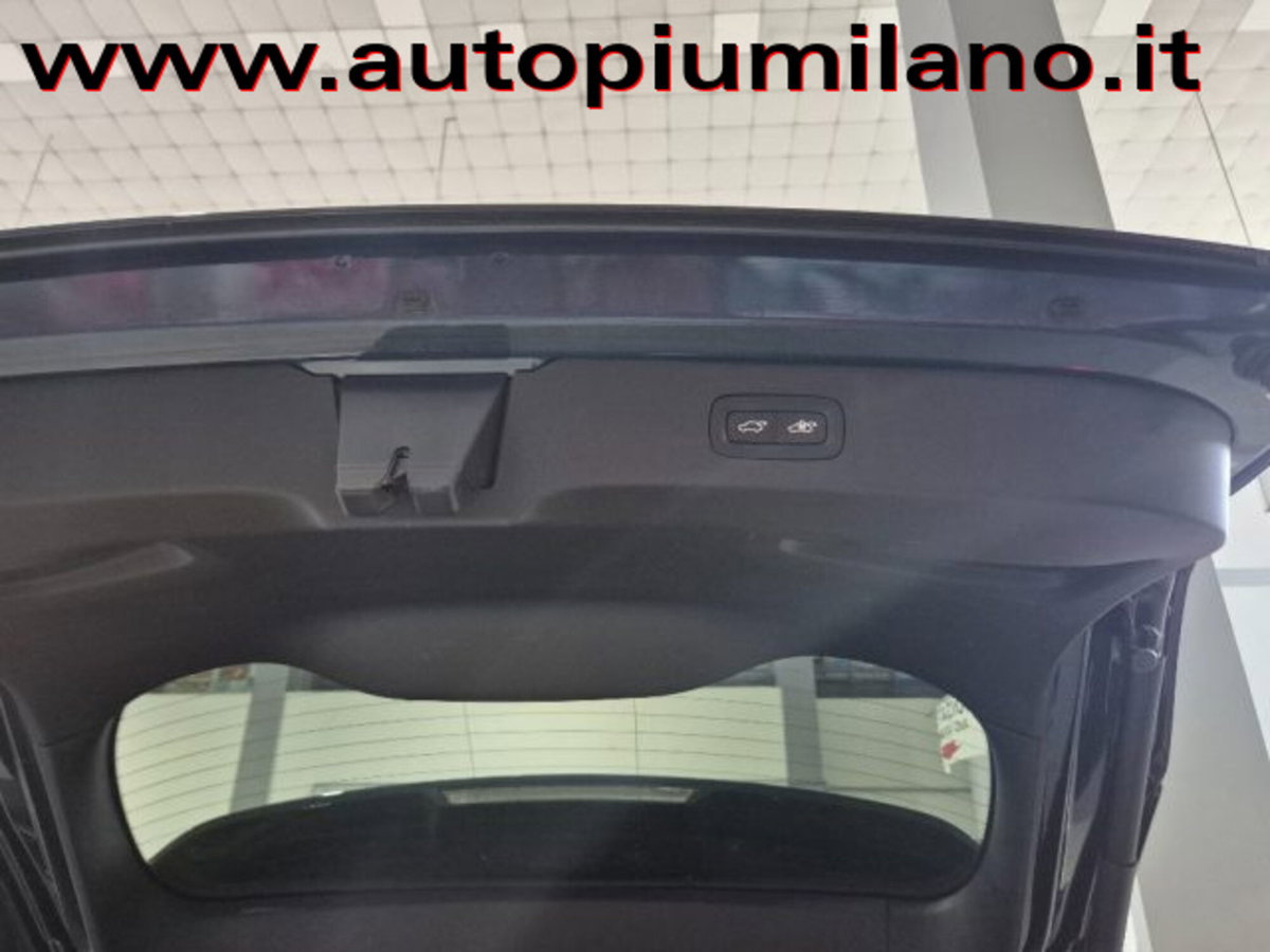 Lynk & Co 01 01 1.5 td phev (20)