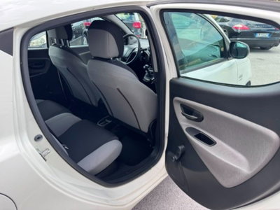 Lancia Ypsilon 0.9 TwinAir 85 CV 5 porte Metano Ecochic Silver (17)