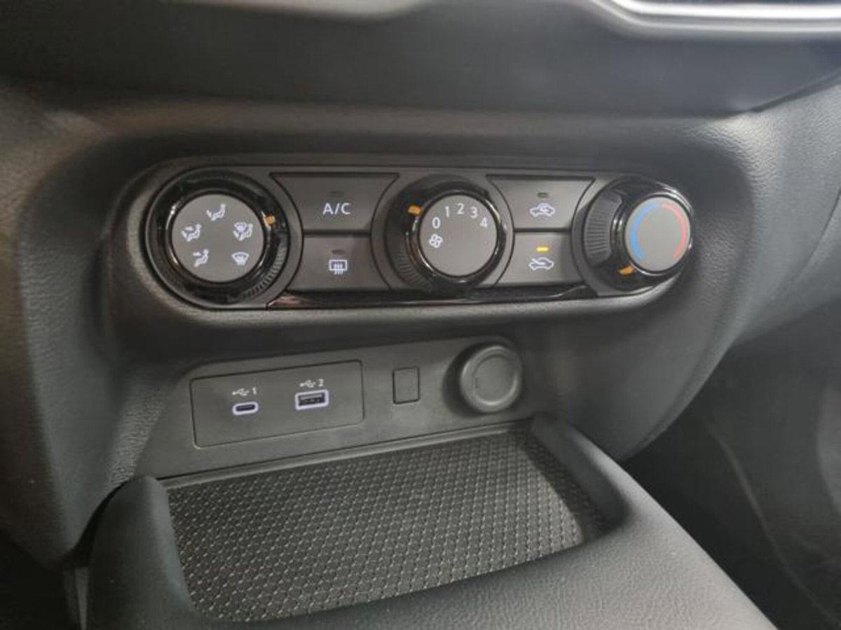 Nissan Juke 1.0 dig-t N-Connecta 114cv (11)