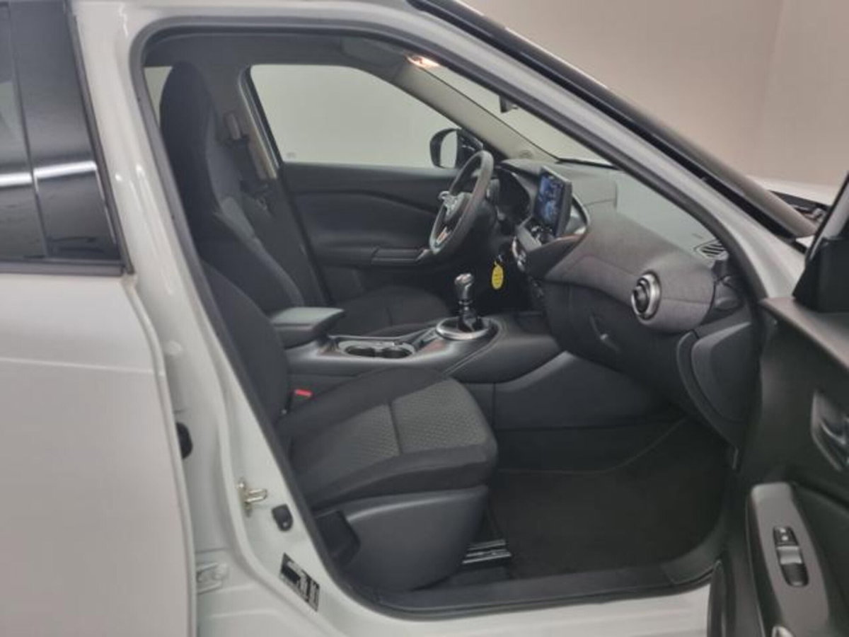 Nissan Juke 1.0 dig-t N-Connecta 114cv (8)