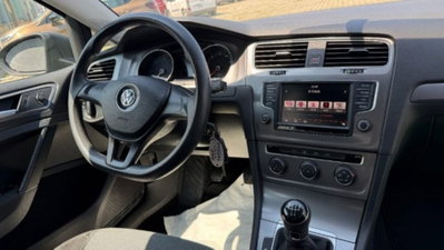 Volkswagen Golf 1.6 TDI 90 CV 5p. Trendline BlueMotion Technology (7)