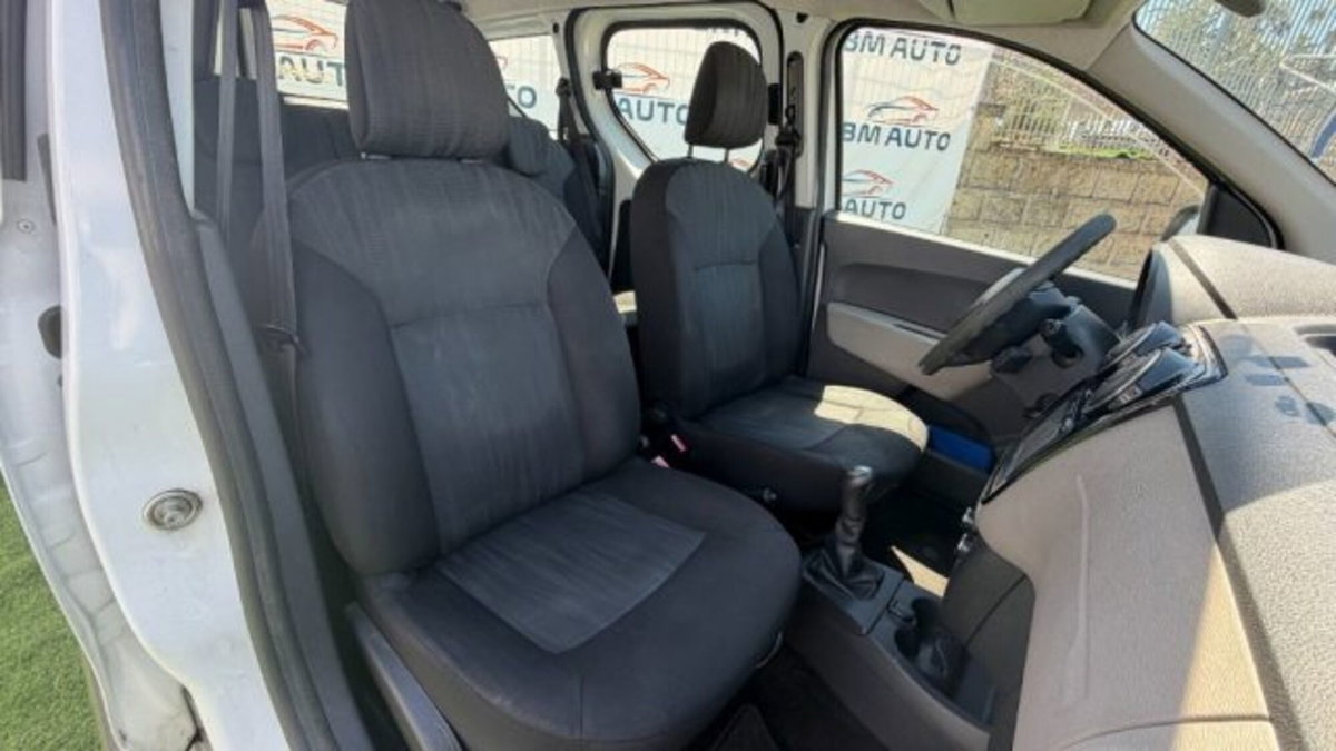 Dacia Dokker 1.5 dCi 8V 90CV Lauréate N1 (4)