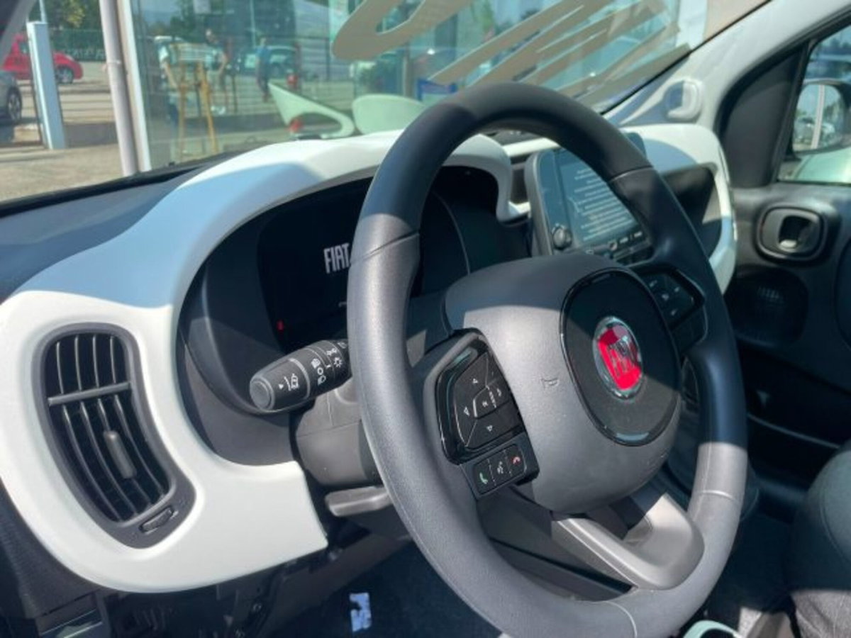 Fiat Pandina 1.0 firefly hybrid s&s 65cv (11)