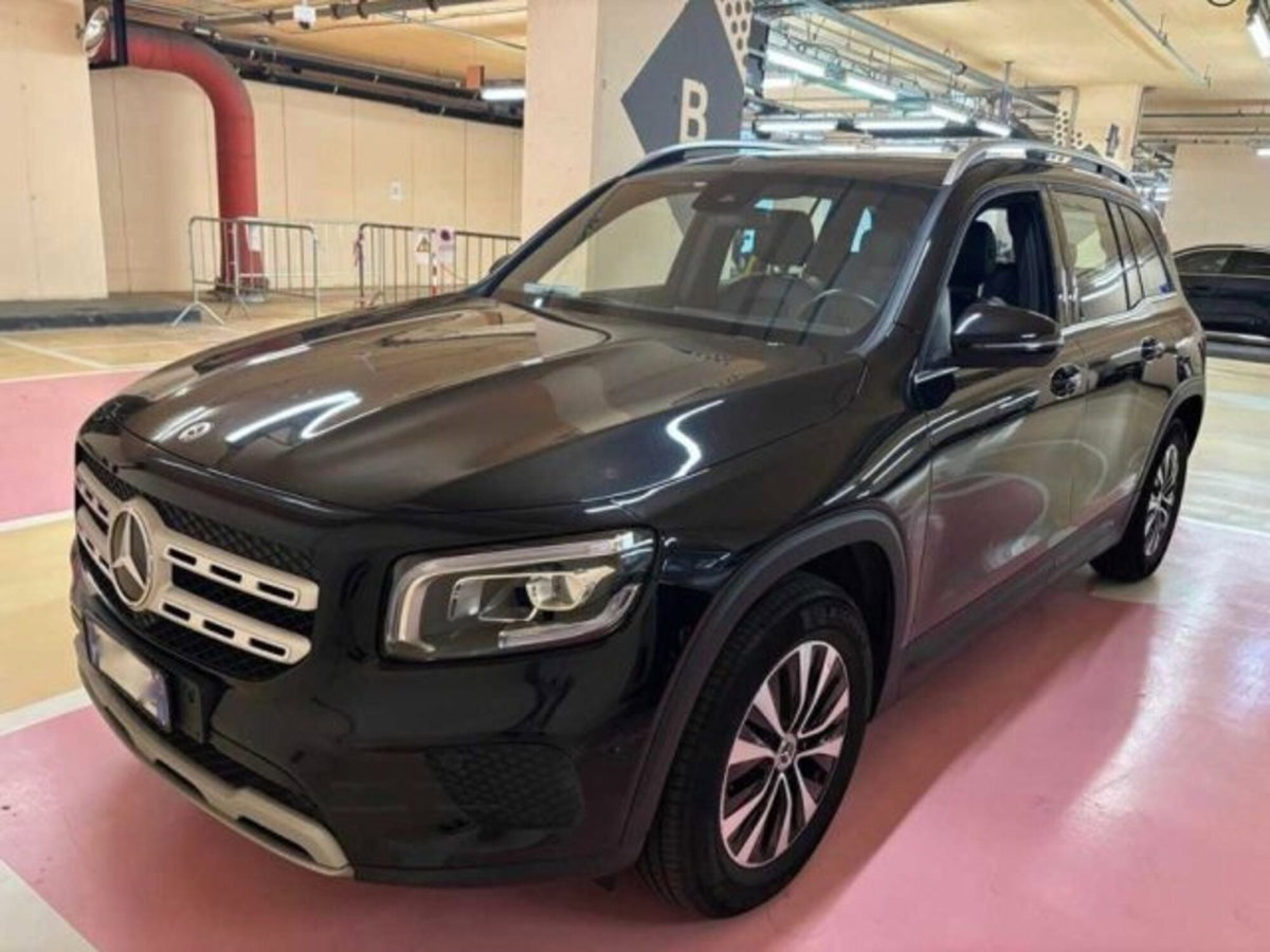 Mercedes-Benz GLB 220 d Automatic 4Matic Sport (2)