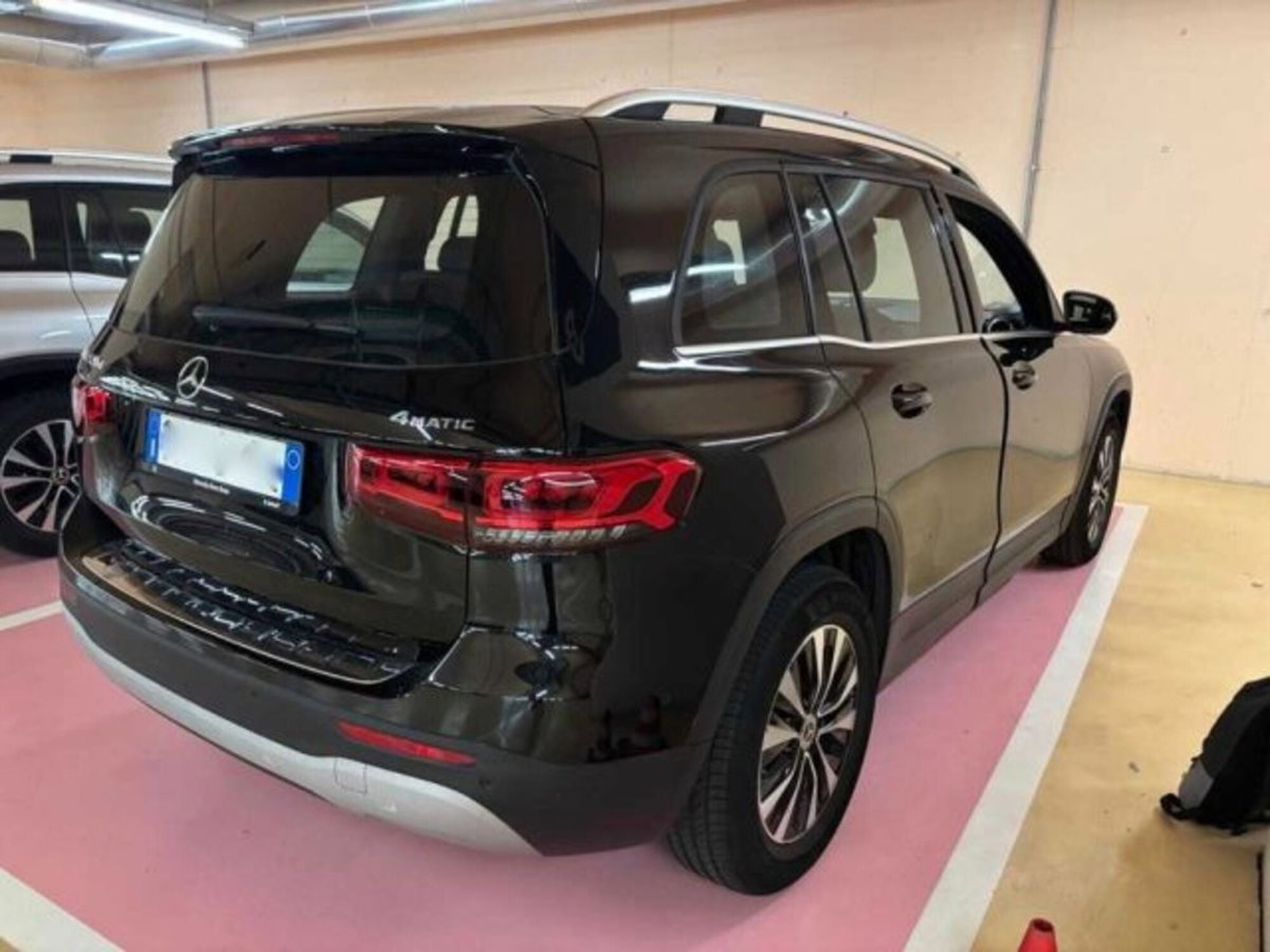 Mercedes-Benz GLB 220 d Automatic 4Matic Sport (4)