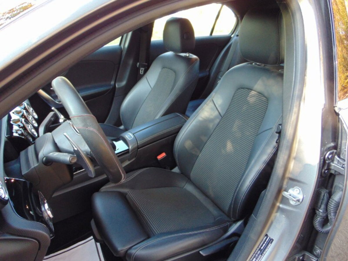 Mercedes-Benz Classe A 180 d Automatic Sport (11)