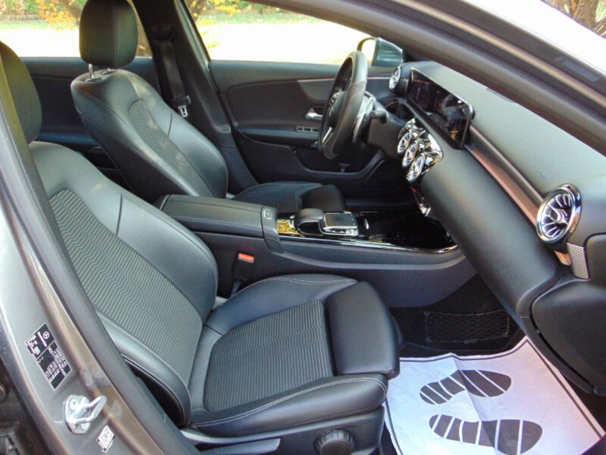 Mercedes-Benz Classe A 180 d Automatic Sport (18)