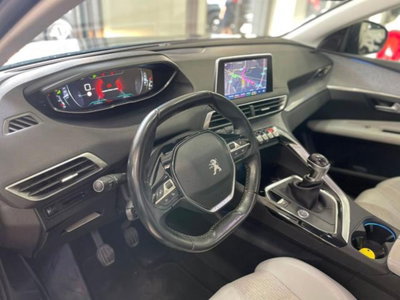 Peugeot 3008 BlueHDi 120 S&S Allure (8)
