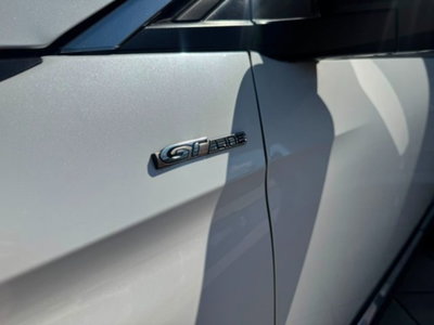 Peugeot 3008 BlueHDi 130 S&S EAT8 GT Line (12)
