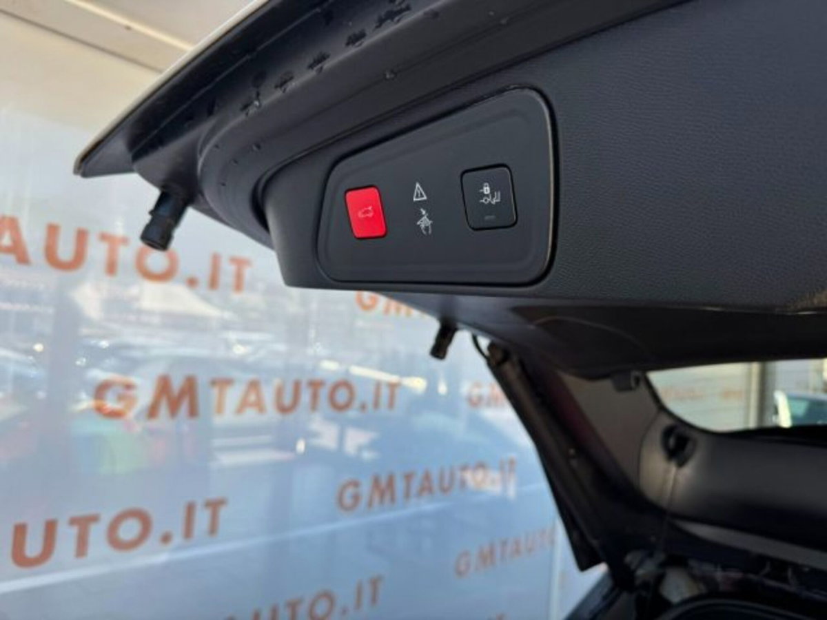 Peugeot 3008 BlueHDi 130 S&S EAT8 GT Line (13)