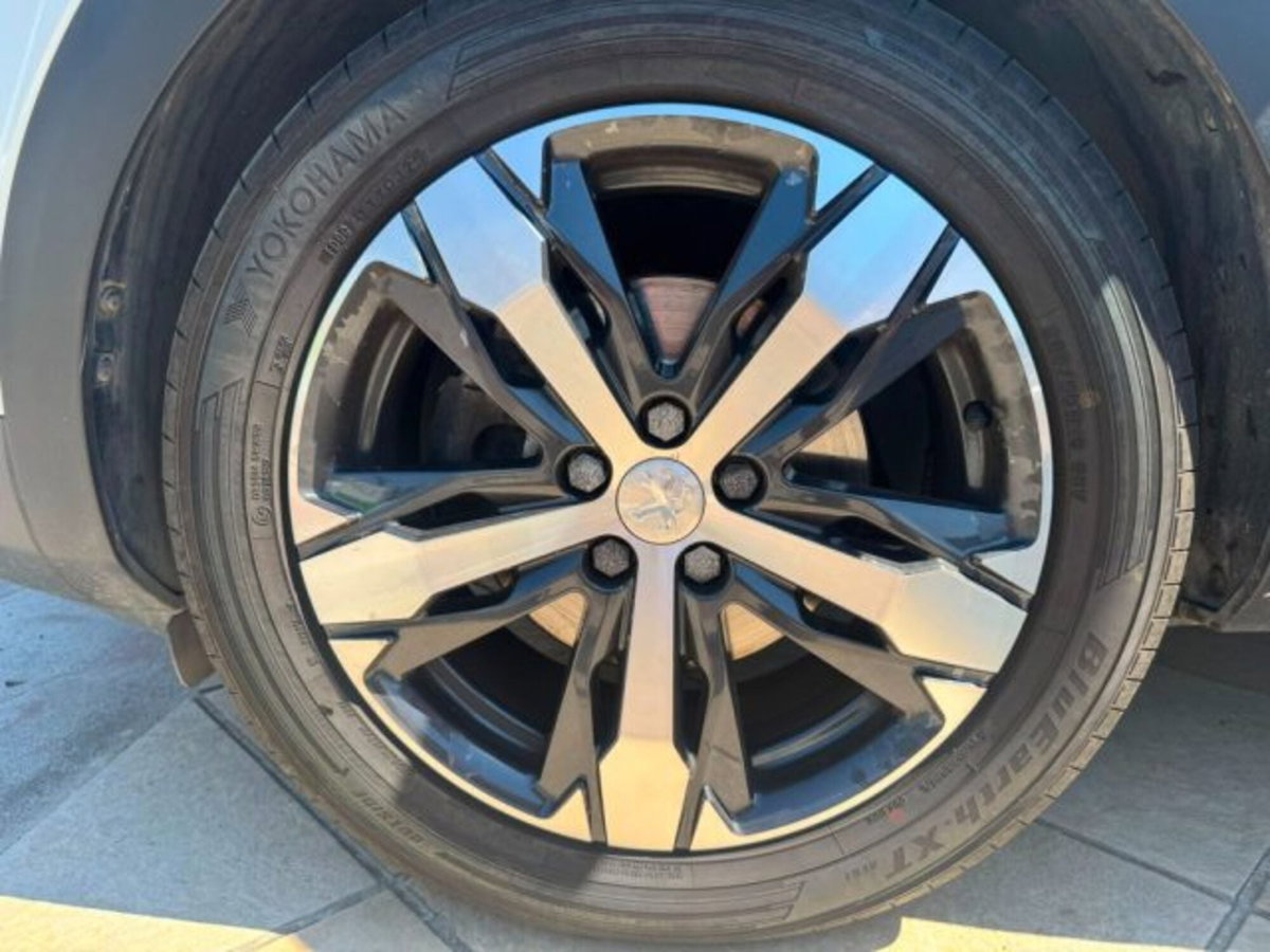 Peugeot 3008 BlueHDi 130 S&S EAT8 GT Line (9)