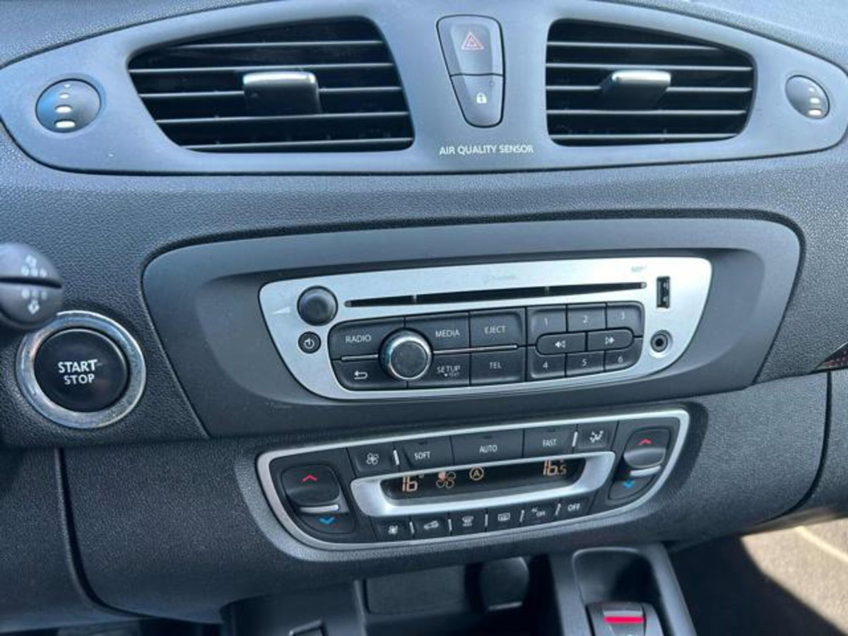Renault Scenic E-Tech Electric 1.6 Wave (16)