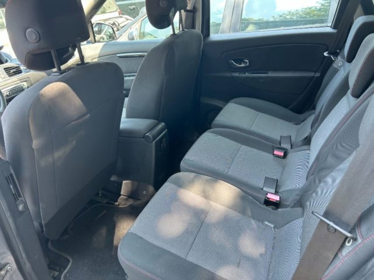 Renault Scenic E-Tech Electric 1.6 Wave (3)