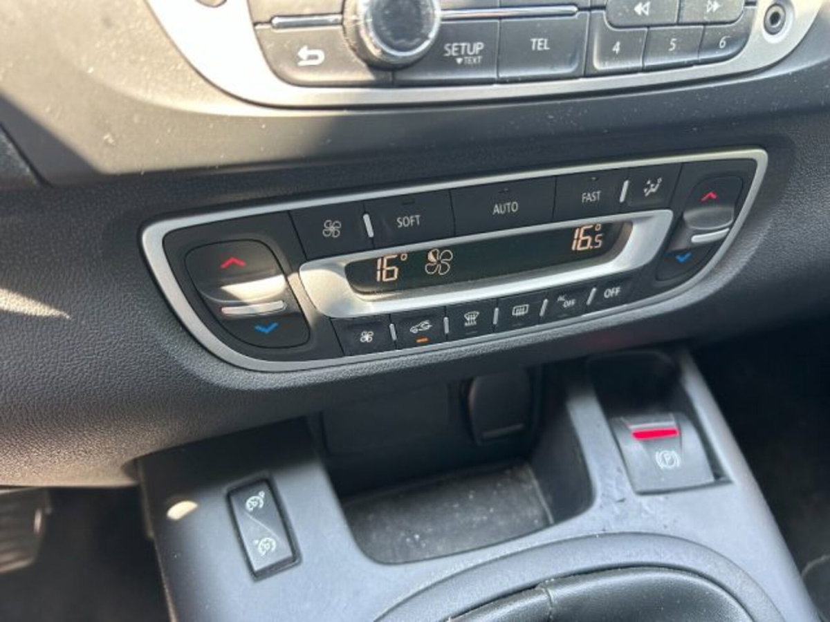 Renault Scenic E-Tech Electric 1.6 Wave (7)