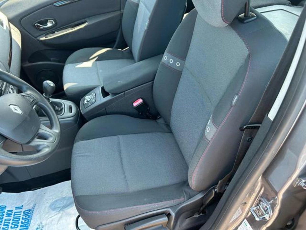 Renault Scenic E-Tech Electric 1.6 Wave (9)