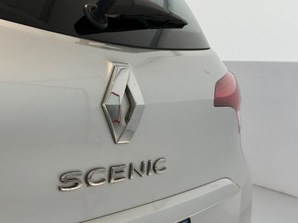Renault Scenic E-Tech Electric 1.9 dCi Confort Dynamique (10)