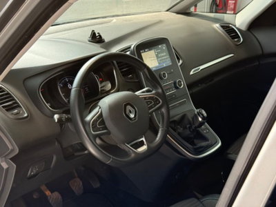 Renault Scenic E-Tech Electric 1.9 dCi Confort Dynamique (17)