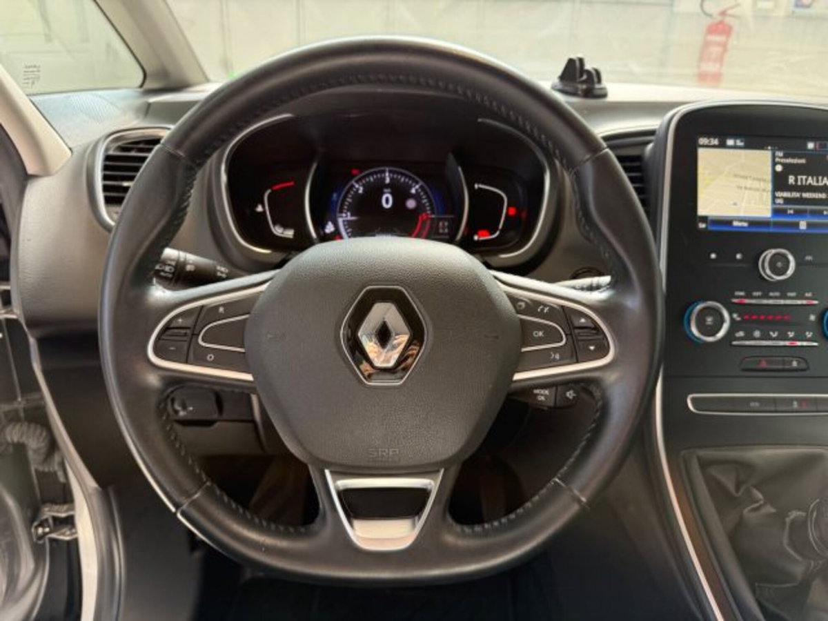 Renault Scenic E-Tech Electric 1.9 dCi Confort Dynamique (18)