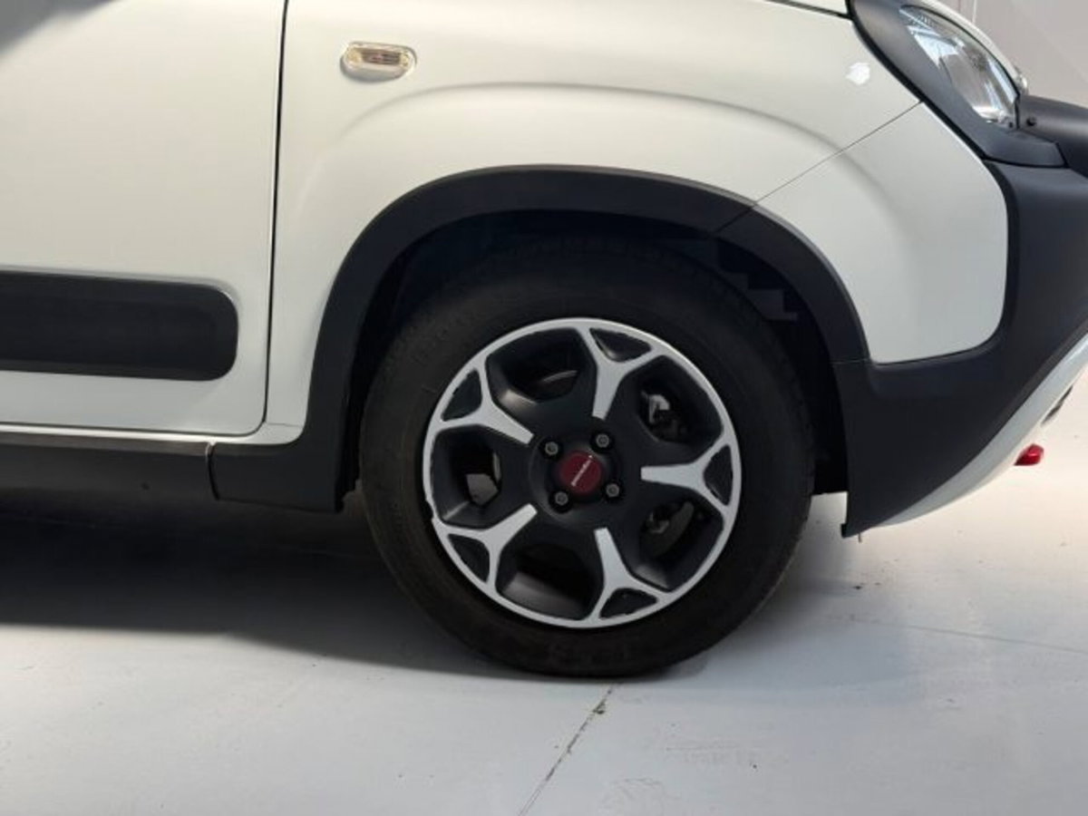 Fiat Panda Cross 1.0 firefly hybrid Cross s&s 70cv 5p.ti (9)