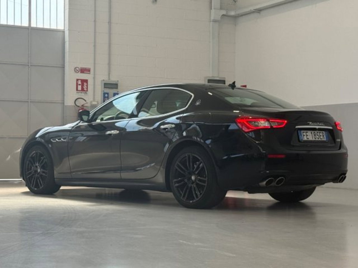 Maserati Ghibli Ghibli V6 Diesel (7)