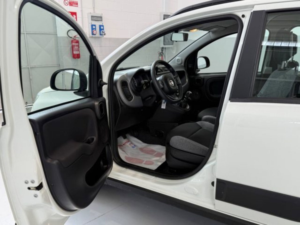 Fiat Panda 1.0 firefly hybrid s&s 70cv 5p.ti (17)