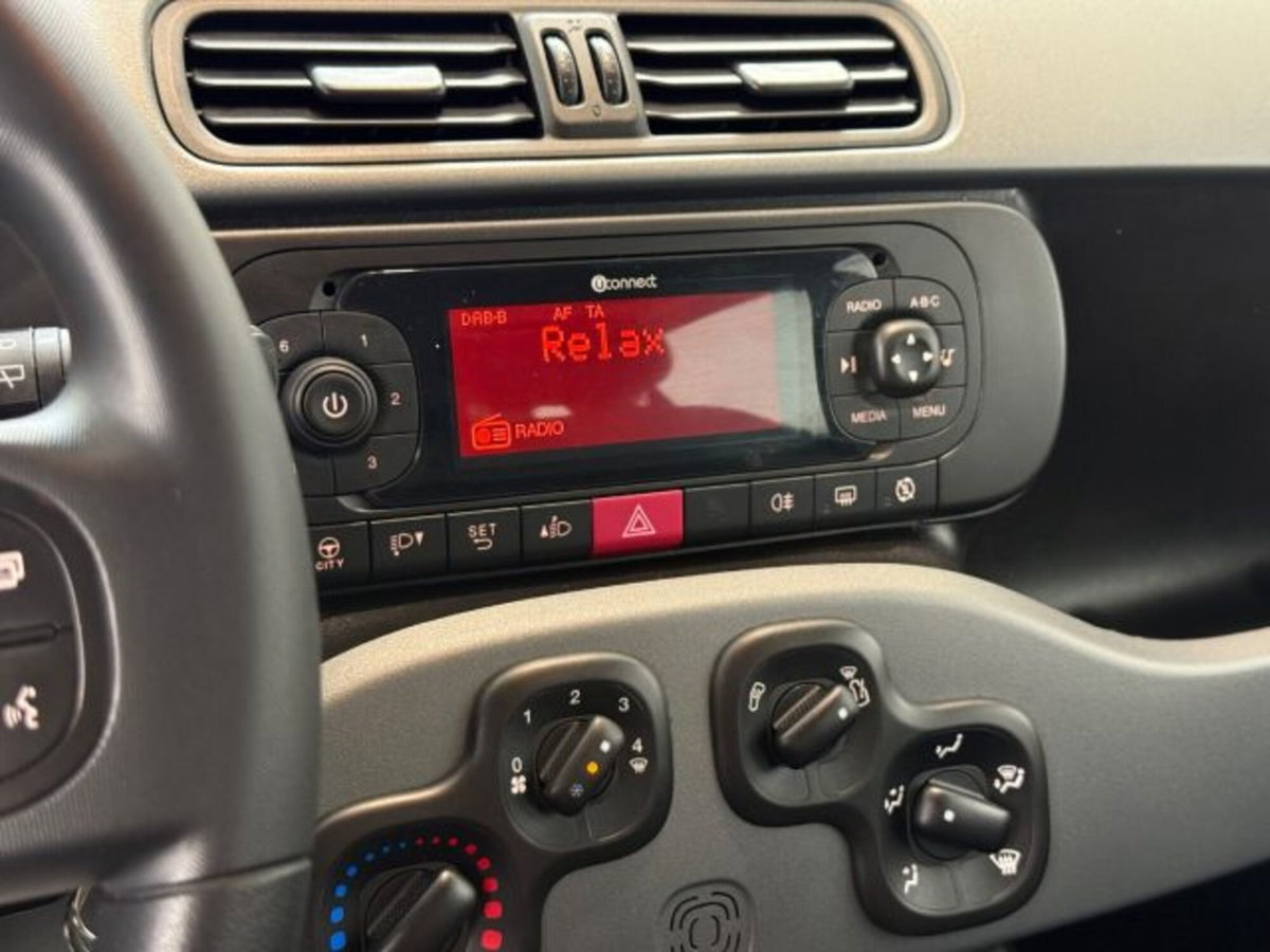 Fiat Panda 1.0 firefly hybrid s&s 70cv 5p.ti (18)