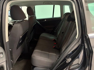 Volkswagen Tiguan 2.0 TDI DPF 4MOTION DSG Sport & Style (9)