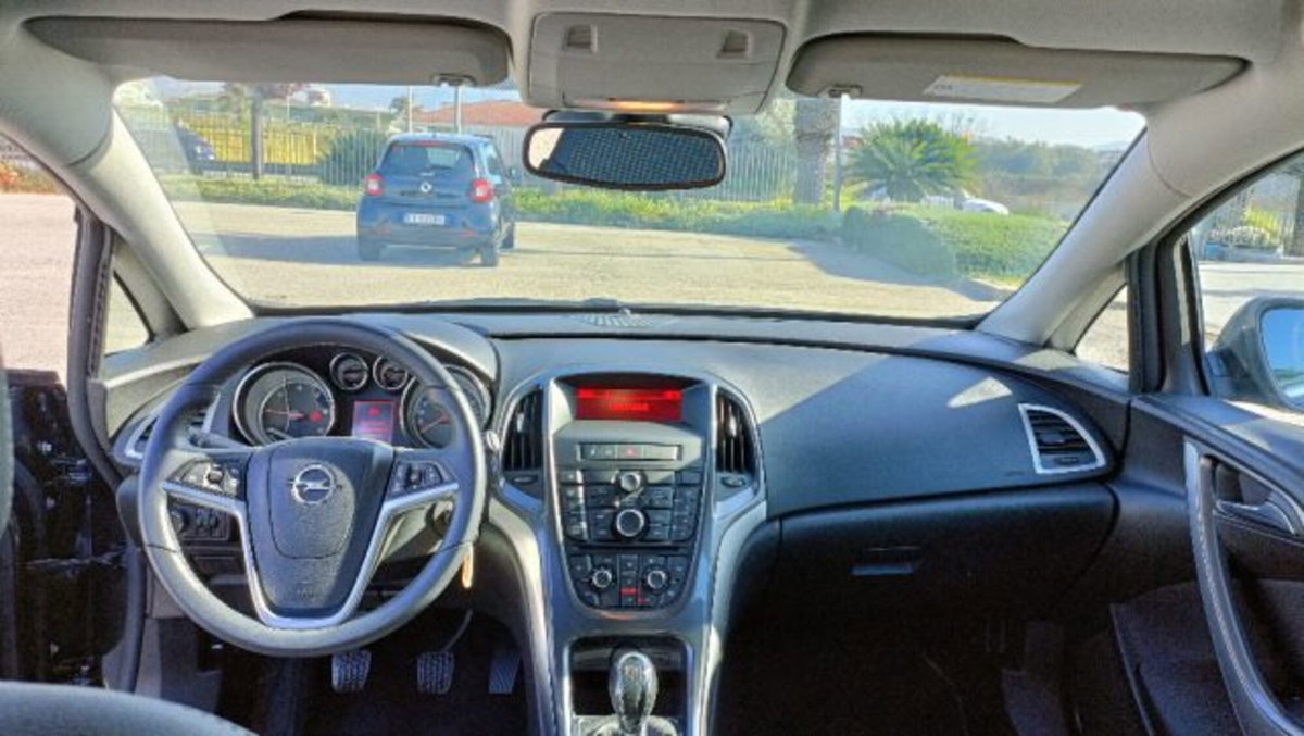 Opel Astra Station Wagon 1.7 CDTI 110CV Sports Cosmo (12)