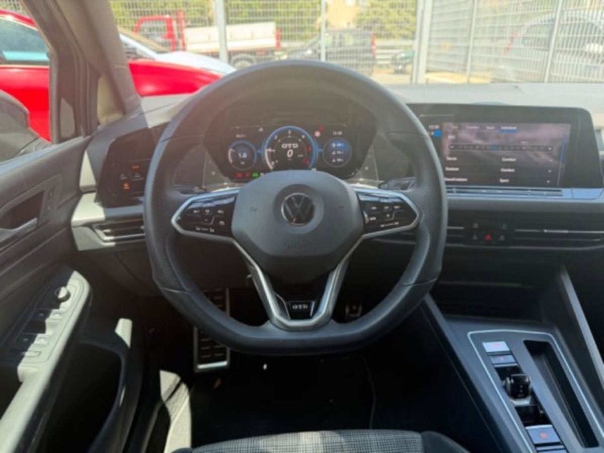 Volkswagen Golf 2.0 TDI GTD DSG (12)