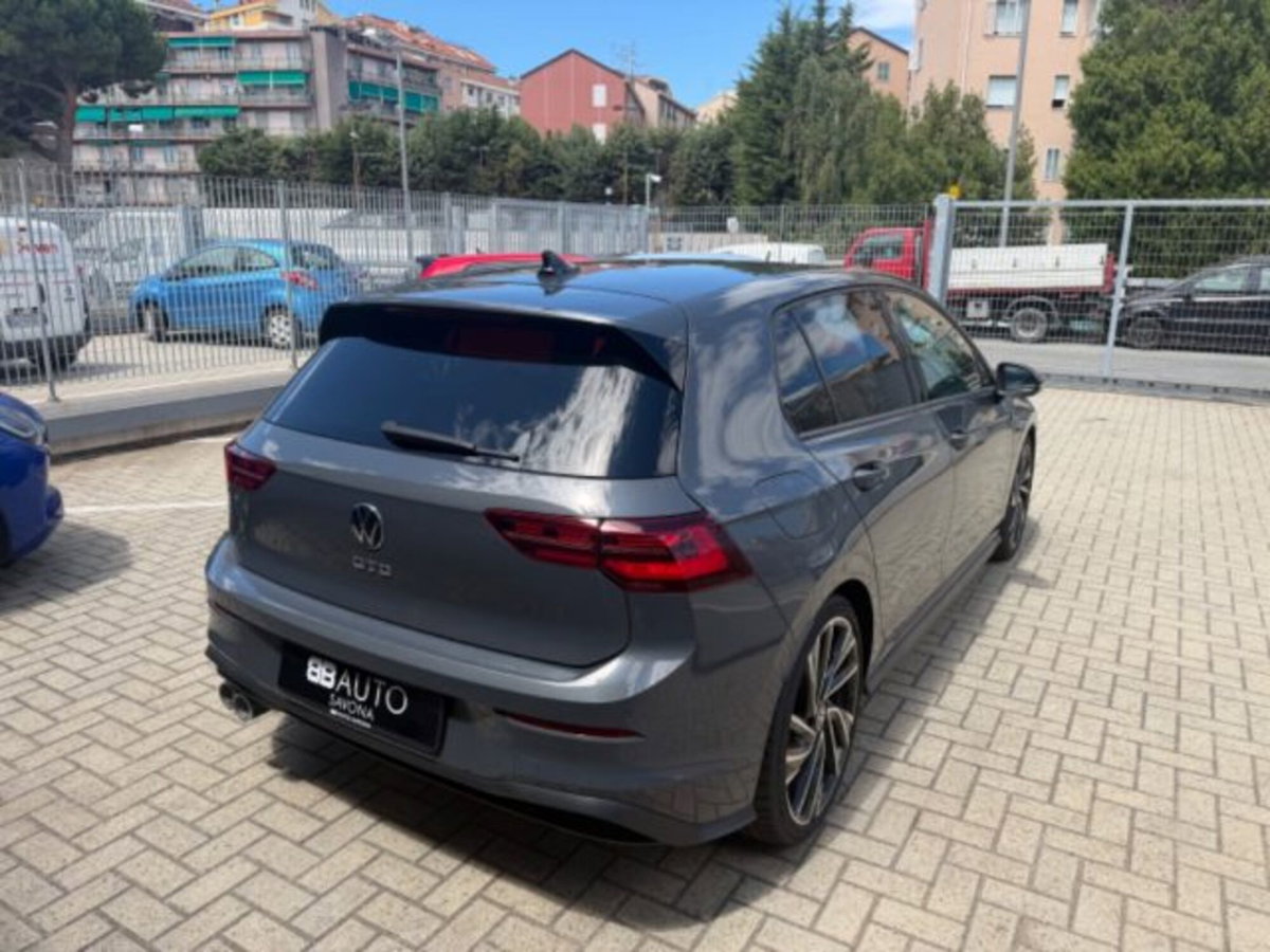 Volkswagen Golf 2.0 TDI GTD DSG (6)