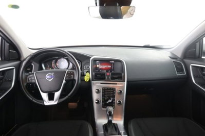 Volvo XC60 D4 Geartronic Business Plus (4)