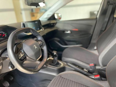Peugeot 208 1.2 puretech Active s&s 75cv (11)