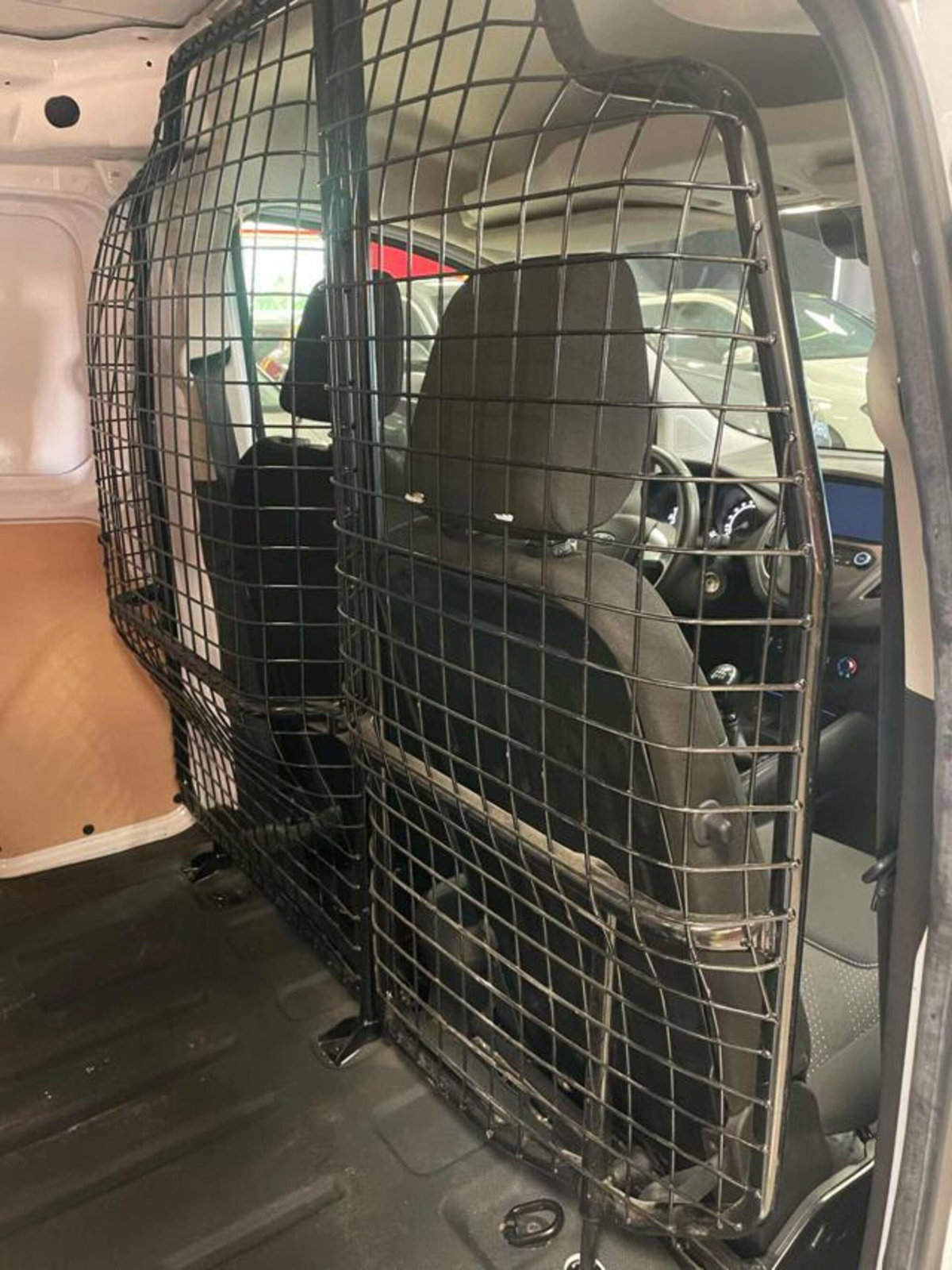 Ford Transit Courier 1.5 TDCi 100CV  Trend (13)